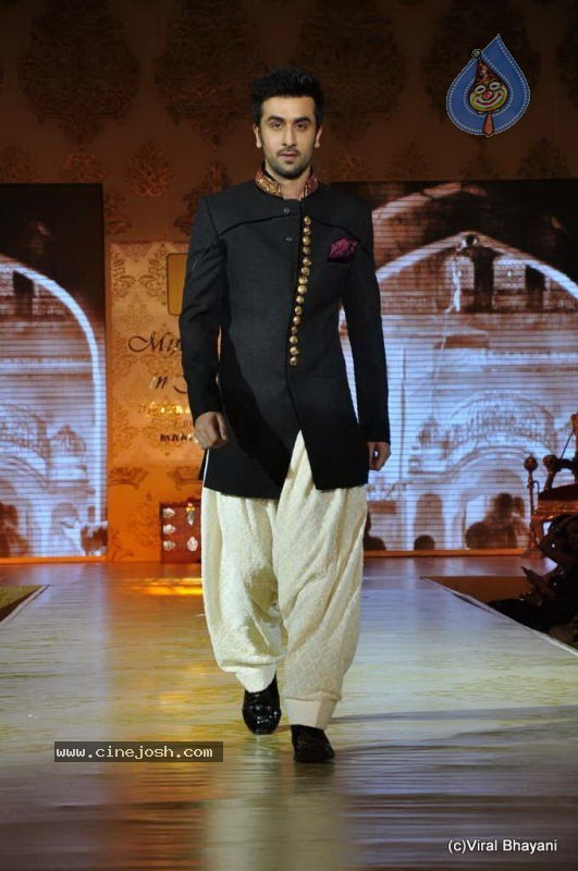 Bolly Celebs Ramp Walk at Mijwan Show - 129 / 138 photos