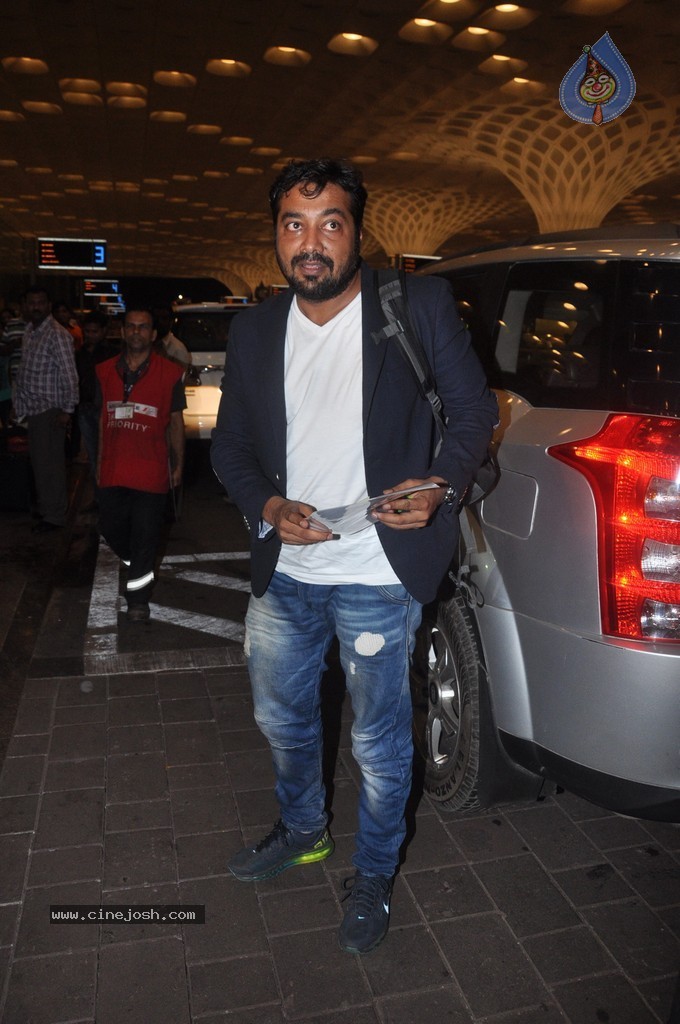 Bolly Celebs Snapped Leaving for IIFA 2014 - 26 / 77 photos