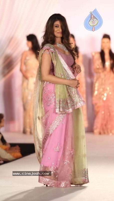 Bolly Celebs Walk the Ramp at Pidilite CPAA Fashion Show - 46 / 65 photos