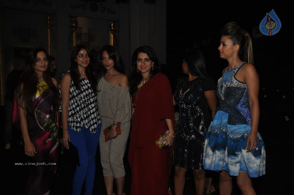 Bolly Celebs Walks the Ramp at AVIBFW- 02 - 97 / 115 photos