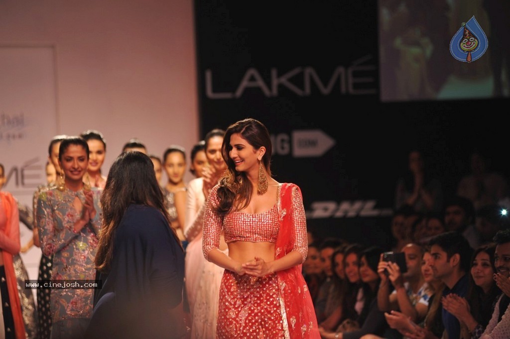 Bolly Celebs Walks the Ramp at LFW 2014 - 24 / 78 photos