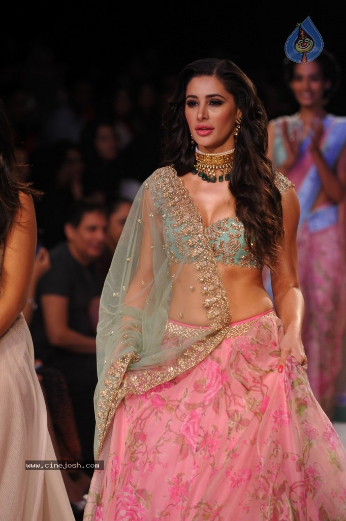 Bolly Celebs Walks the Ramp at LFW 2014 - 51 / 78 photos