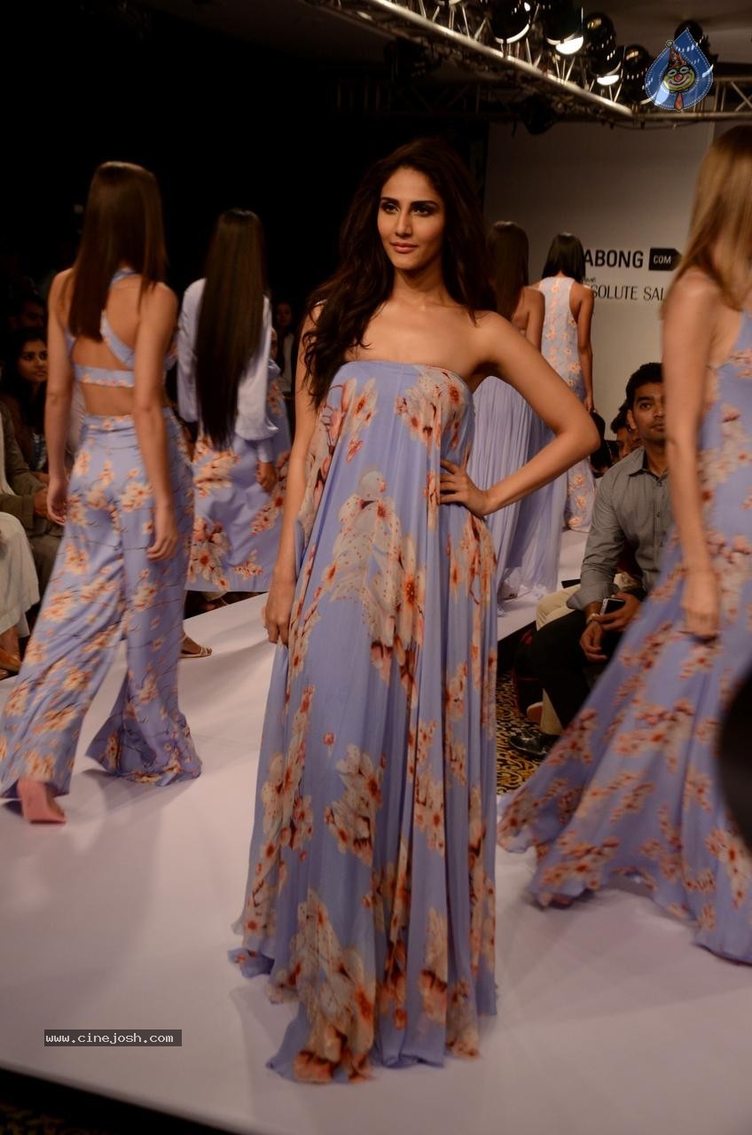 Bolly Celebs Walks the Ramp at LFW Summer Resort 2015 - 74 / 96 photos