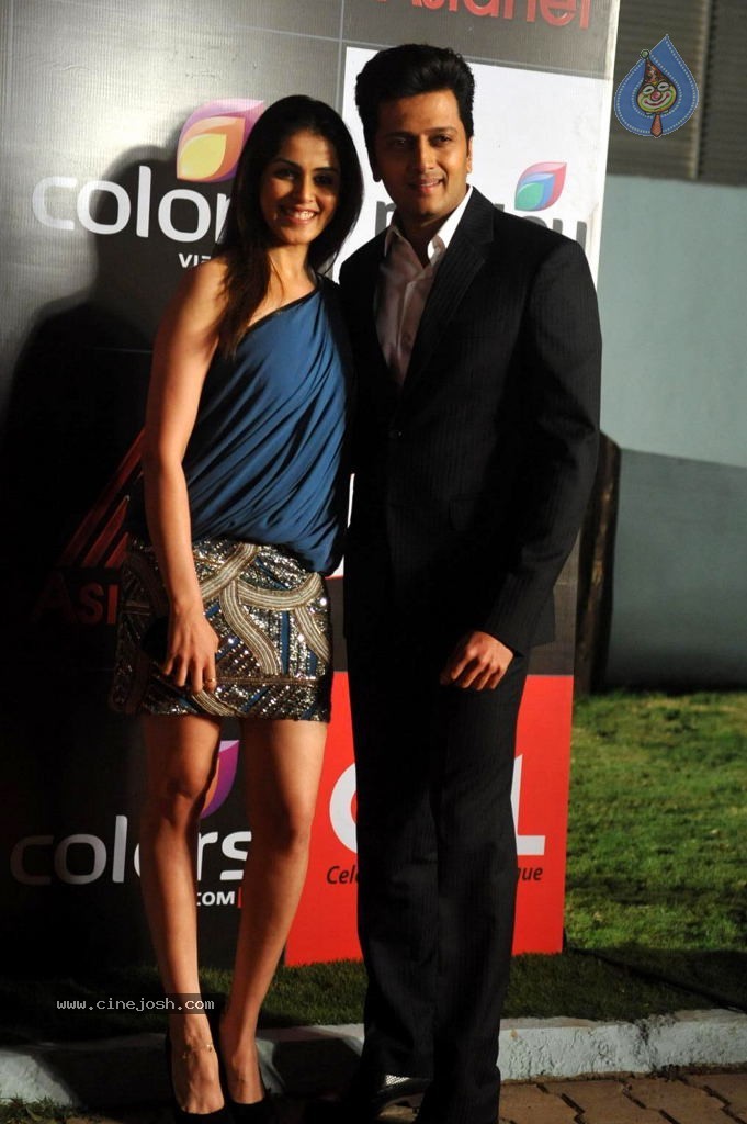 Bolly n South Celebs at CCL Season 4 Launch 01 - 126 / 150 photos