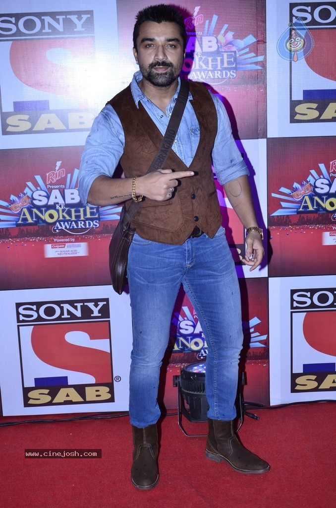 Bolly n TV Celebs at SAB Ke Anokhe Awards 2014 - 61 / 102 photos