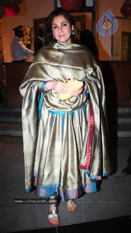 Bolly Stars at Dr.Agarwal's Daughter Wedding - 30 / 38 photos