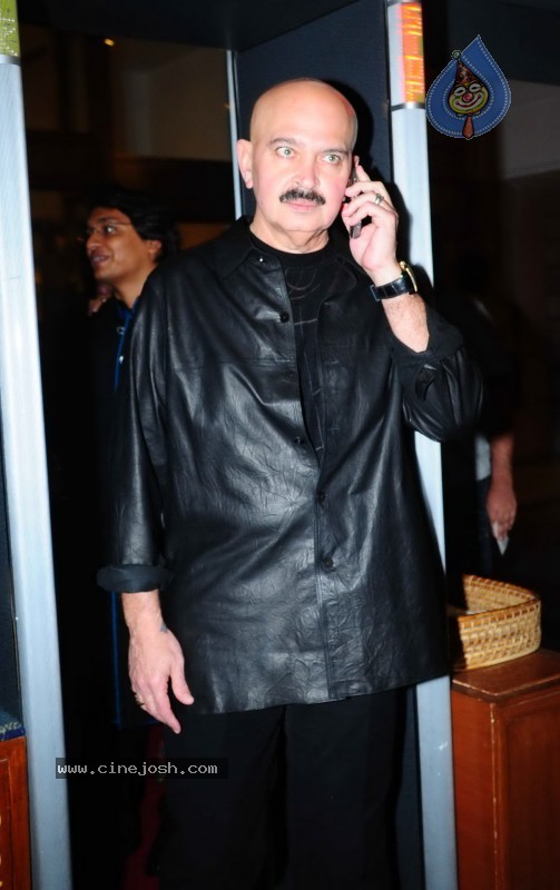 Bolly Stars at Dr.Agarwal's Daughter Wedding - 33 / 38 photos