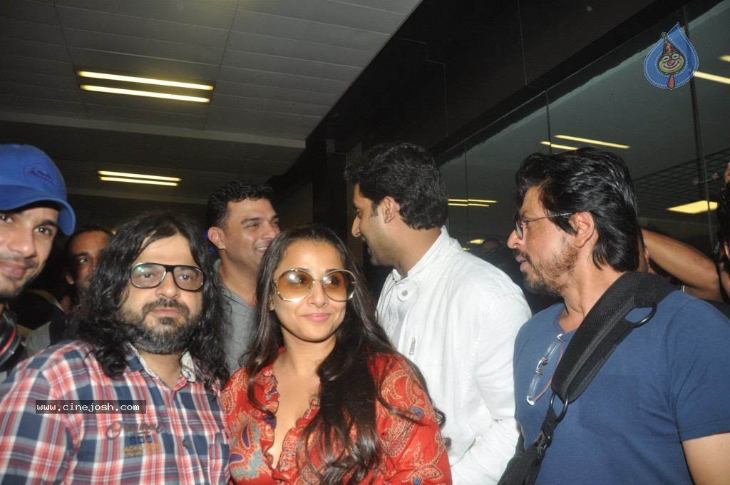 Bolly Stars at Mumbai Airport - 61 / 78 photos