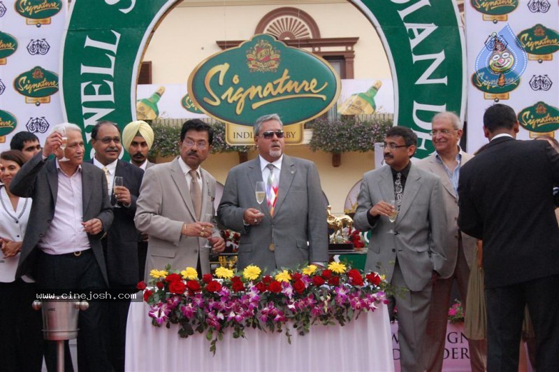 McDowell Signature Indian Derby 2010 - 26 / 79 photos