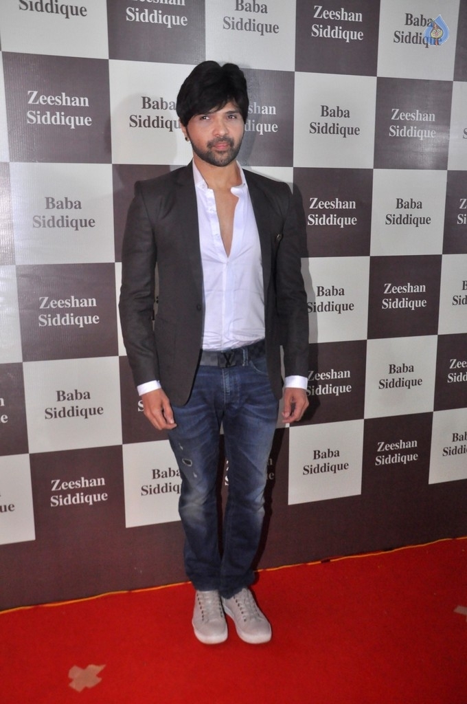 Bollywood Celebrities At Baba Siddique Iftar Party - 34 / 78 photos