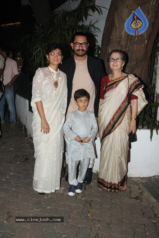 Bollywood Celebrities at Diwali Celebrations Photos - 6 / 76 photos