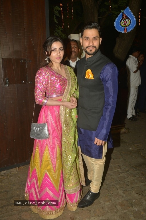 Bollywood Celebrities at Diwali Celebrations Photos - 13 / 76 photos
