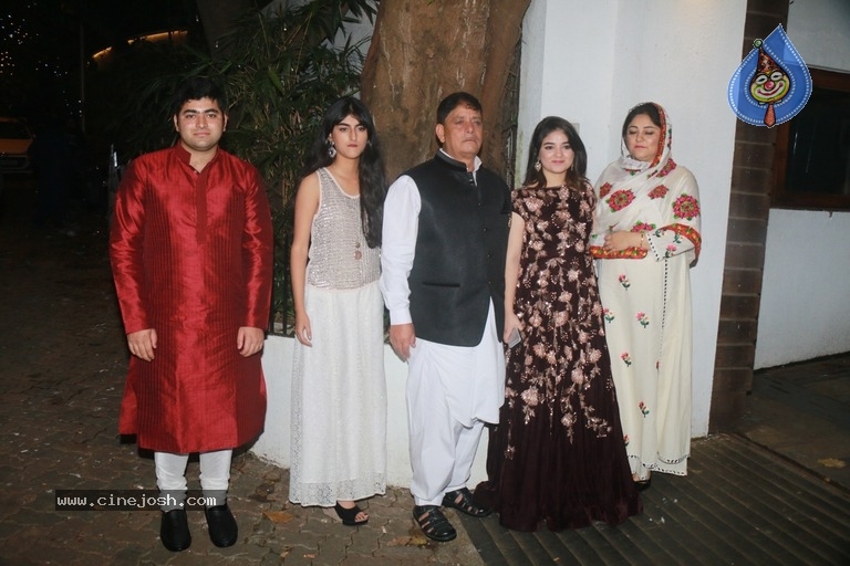 Bollywood Celebrities at Diwali Celebrations Photos - 18 / 76 photos