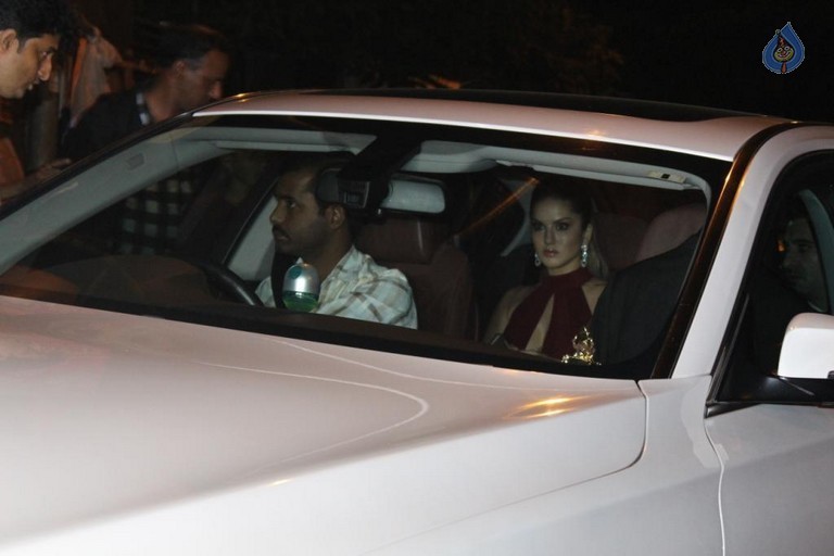 Bollywood Celebrities at Filmfare Awards 2017 - 31 / 49 photos