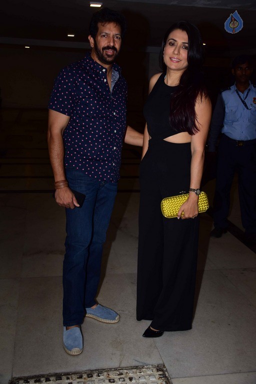 Bollywood Celebrities at Karan Johar Party - 24 / 52 photos