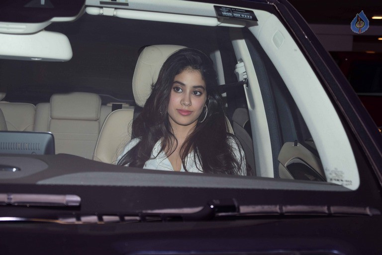 Bollywood Celebrities at Karan Johar Party - 36 / 52 photos