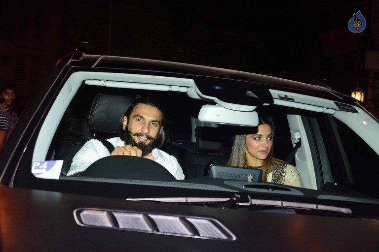 Bollywood Celebrities at Karan Johar Party - 48 / 52 photos