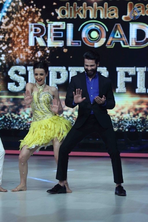 Bollywood Celebrities at Super Finale of JDJ - 31 / 48 photos