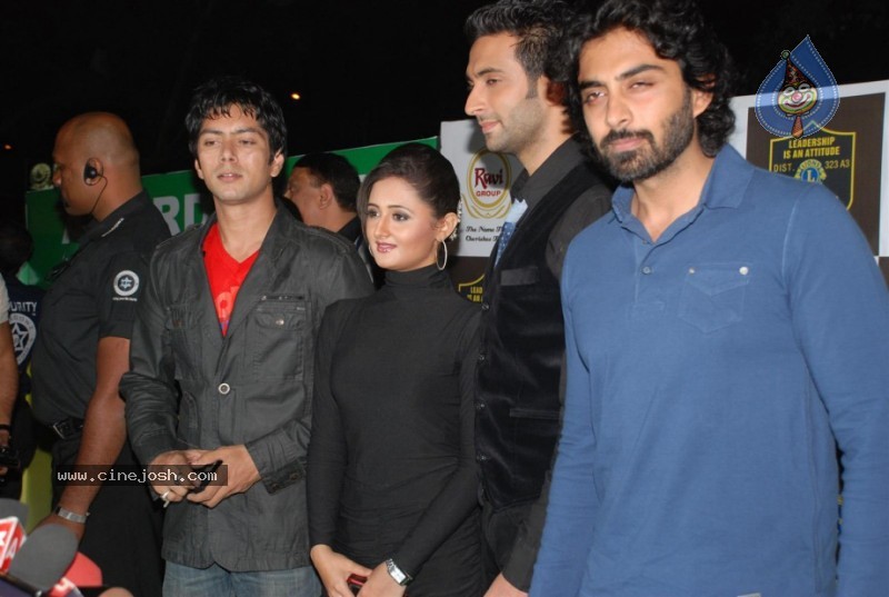 Bollywood Celebs At 16th Lions Gold Awards Function - 36 / 70 photos