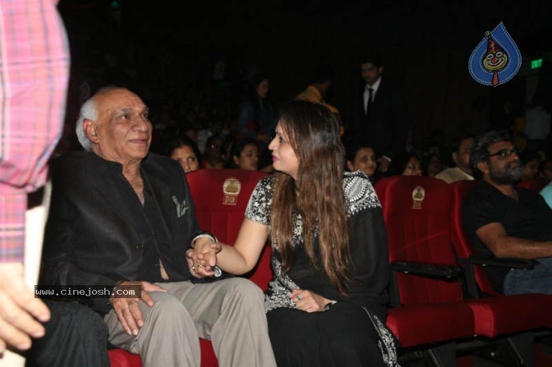 Bollywood Celebs At 16th Lions Gold Awards Function - 42 / 70 photos