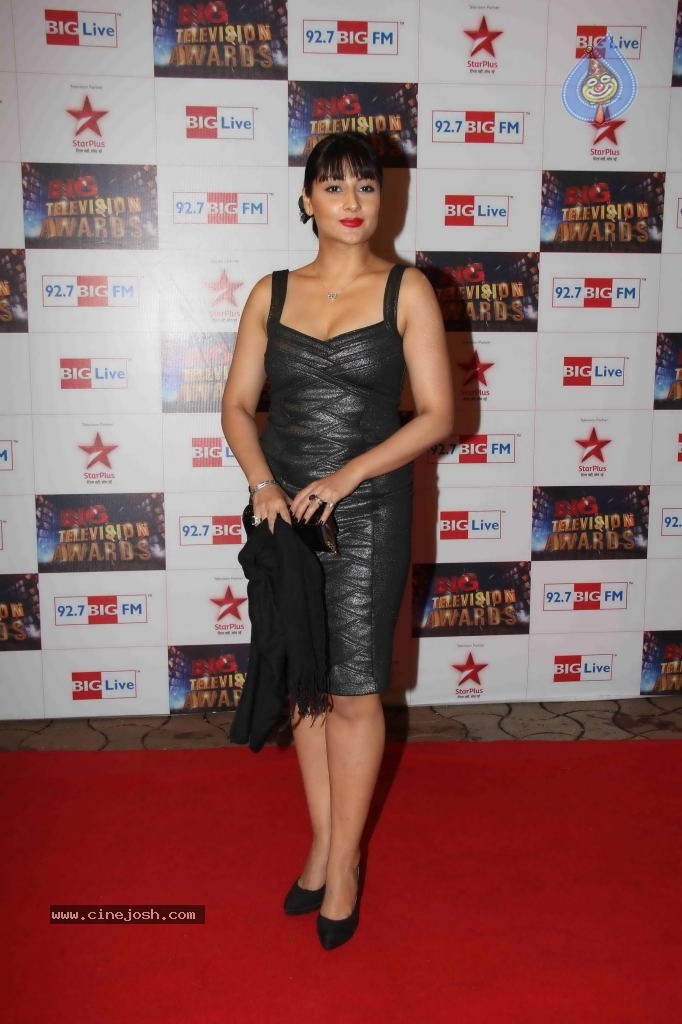 Celebs at Big Television Awards - 3 / 41 photos