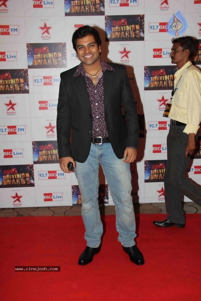 Celebs at Big Television Awards - 10 / 41 photos