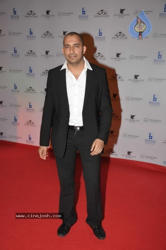 Bollywood Celebs at Paris Hilton Party - 18 / 82 photos