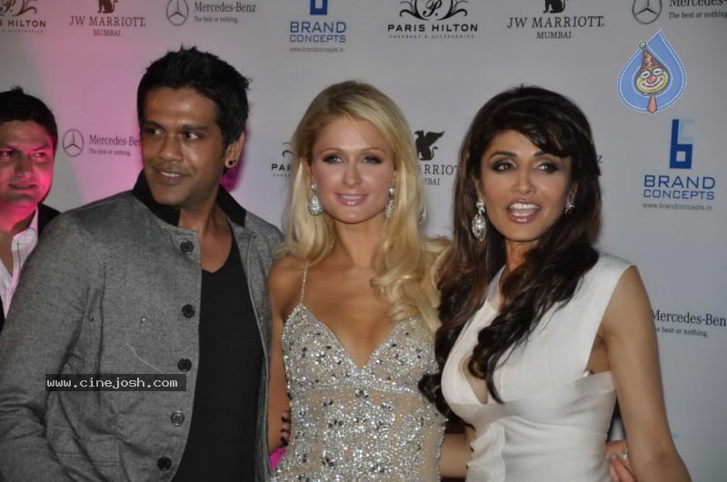 Bollywood Celebs at Paris Hilton Party - 80 / 82 photos