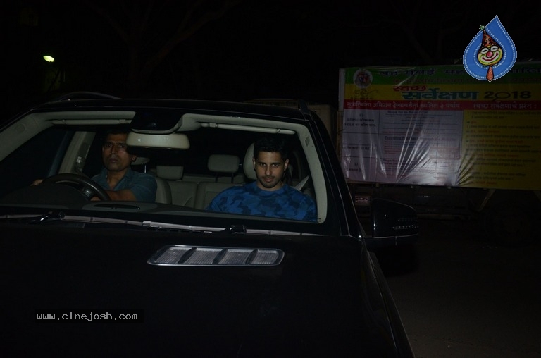 Bollywood Celebs At Special Screening Of Aiyaary - 7 / 17 photos