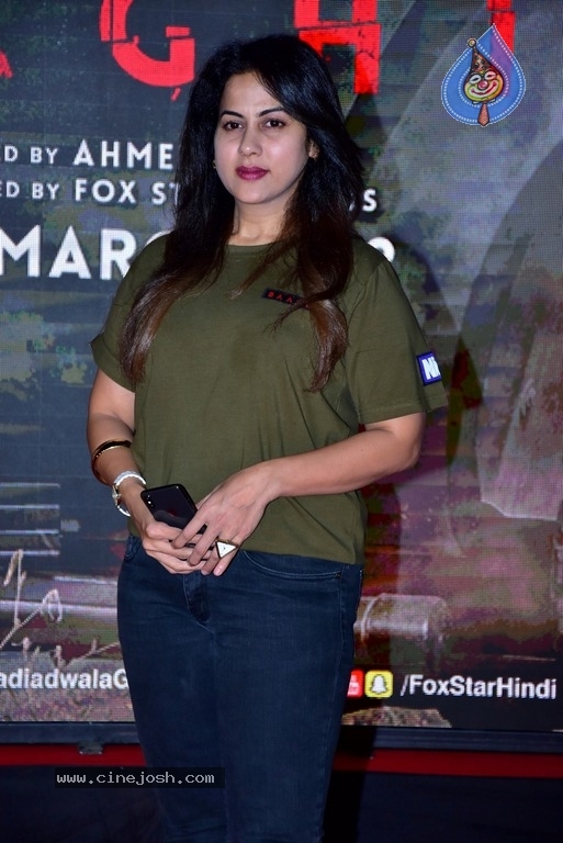 Bollywood Celebs At Special Screening Of Baaghi 2 - 26 / 38 photos