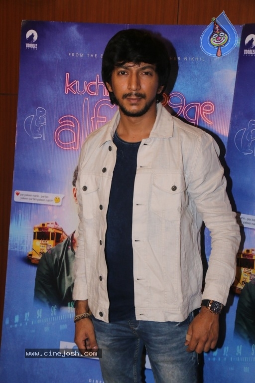Bollywood Celebs At Special Screening Of Kuch Bheege Alfaaz - 10 / 18 photos