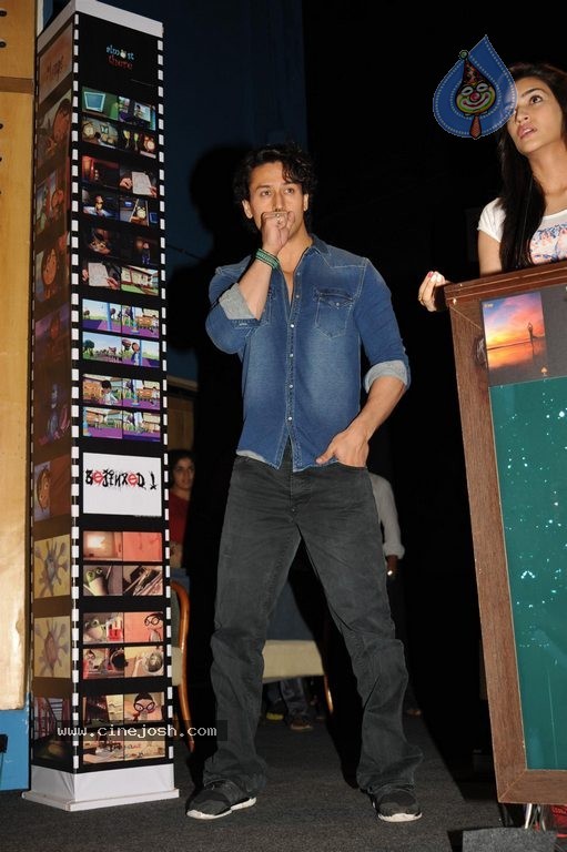 Bollywood Celebs Celebrates International Yoga Day - 66 / 76 photos