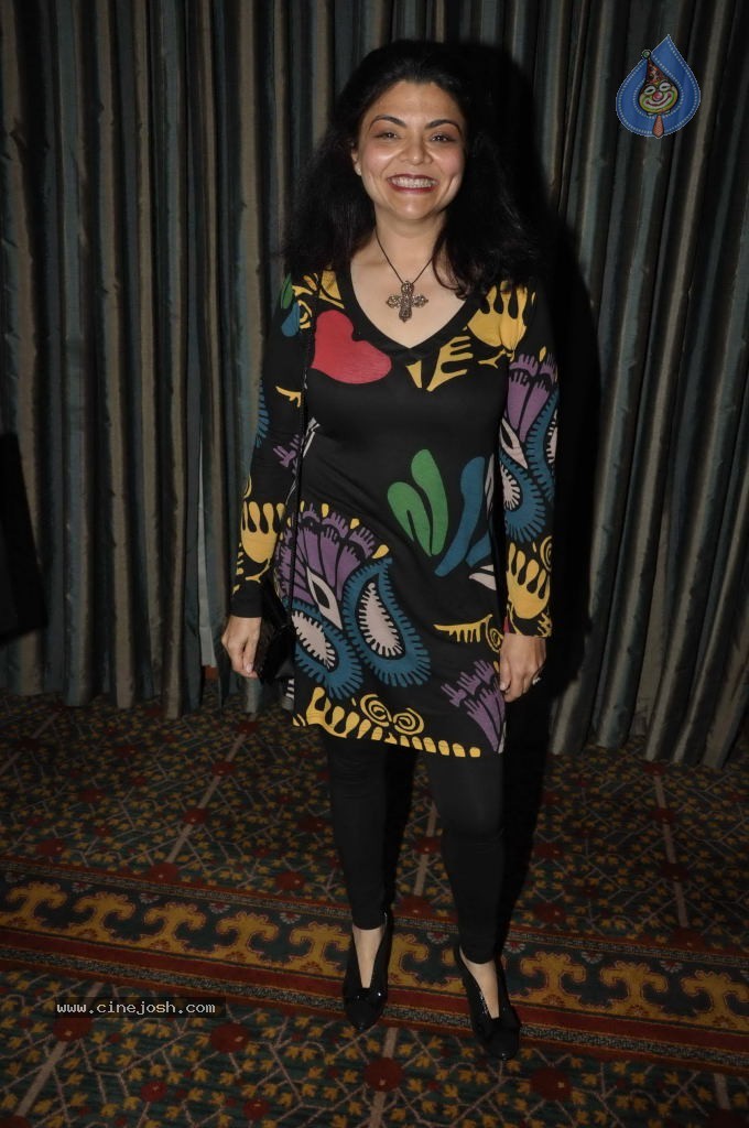 Bollywood Jollygood T-shirt Launch - 19 / 54 photos