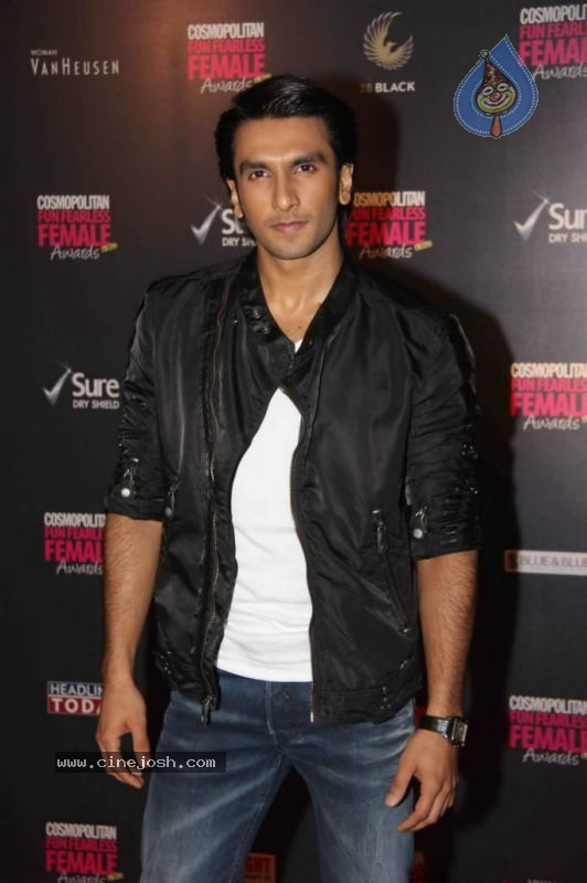 Bollywood Stars at Cosmopolitan Awards - 84 / 100 photos
