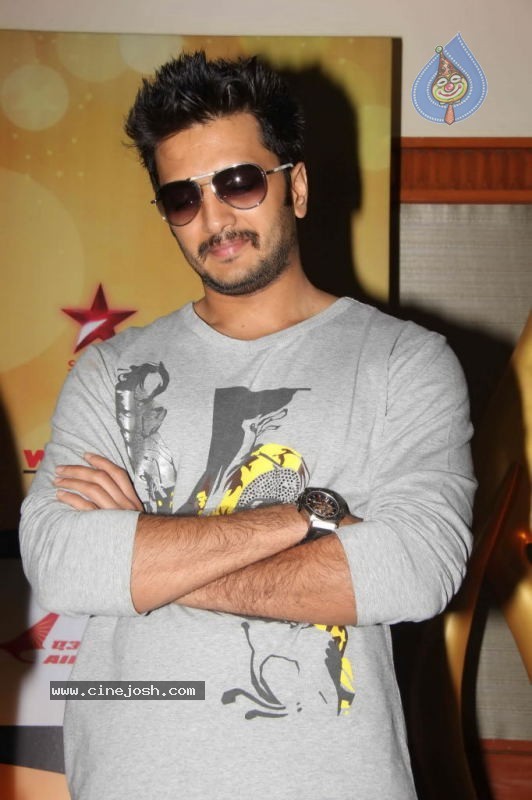 Bollywood Stars at IIFA Press Meet - 5 / 44 photos