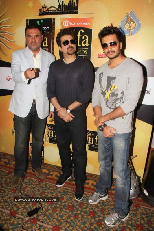 Bollywood Stars at IIFA Press Meet - 38 / 44 photos