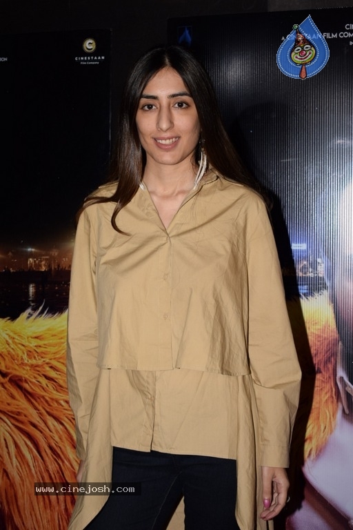 Bollywood Stars At Special Screening Of Kaalakaandi - 4 / 15 photos