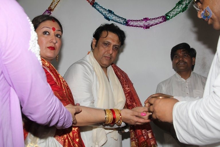 Bollywood Stars Celebrates Ganesh Festival 2015 - 7 / 63 photos