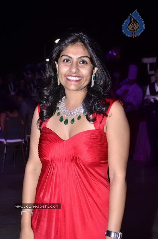 Bollywood Top Models at Rose Fashion Show - 128 / 154 photos