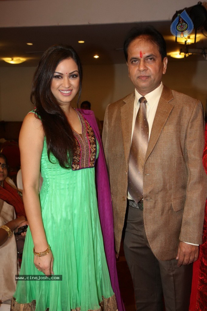 Bollywood Women's Day Special - 10 / 150 photos