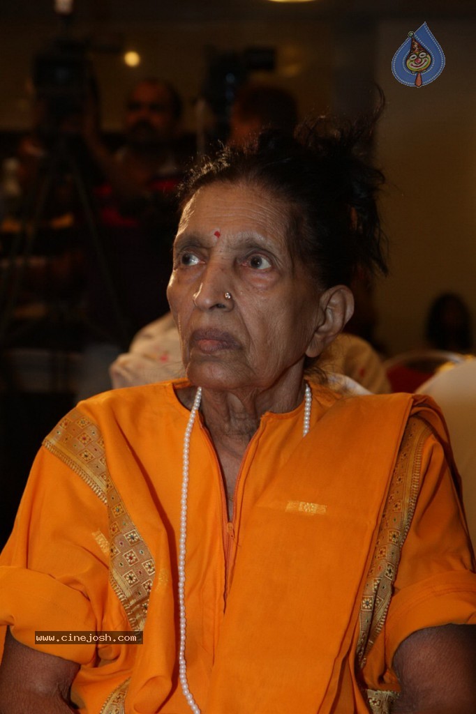 Bollywood Women's Day Special - 21 / 150 photos