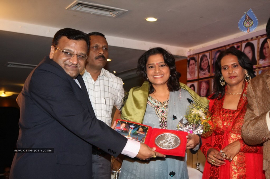 Bollywood Women's Day Special - 109 / 150 photos