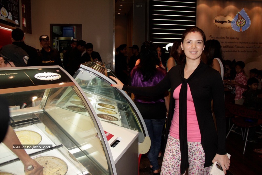 Bollywood Women's Day Special - 126 / 150 photos