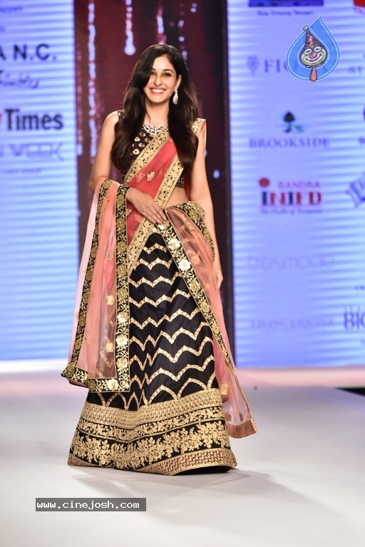 Bombay Times Fashion Week Photos - 16 / 89 photos