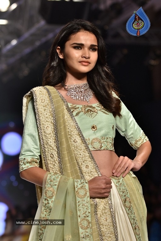 Bombay Times Fashion Week Photos - 73 / 89 photos