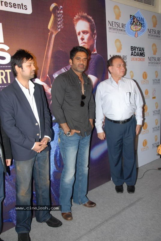 Bryan Adams Live in Concert Press Meet - 4 / 25 photos