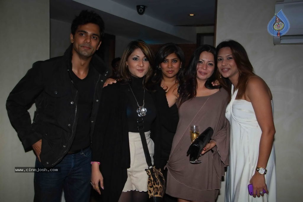 Cafe Mangii Italian Restaurant Launch - 5 / 100 photos