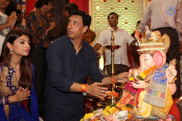 Calendar Girls Team at Andheri Cha Raja - 36 / 42 photos