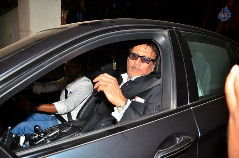 Celebrities at Akshay Kumar Hosted Diwali Party 2015  - 1 / 42 photos