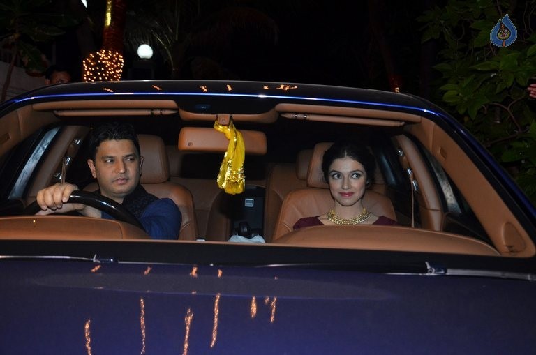 Celebrities at Akshay Kumar Hosted Diwali Party 2015  - 22 / 42 photos